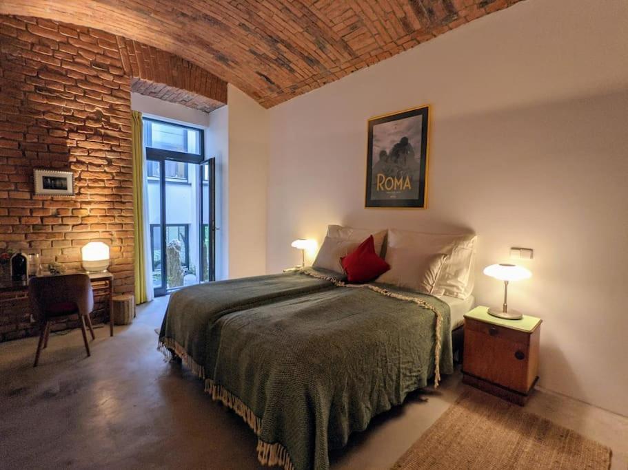 Romantic And Atypical Apartments In Prague'S Montmartre Экстерьер фото